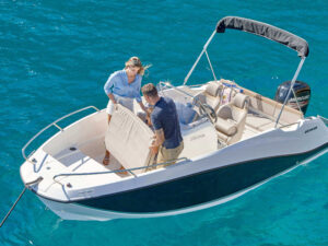 Im Vorlauf: ACTIV 555 OPEN + MERCURY F100