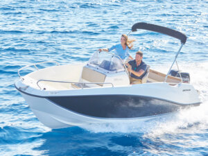 Im Vorlauf: ACTIV 555 OPEN + MERCURY F100