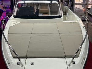 QICKSILVER 675 SUNDECK + MERCURY F175XL V6