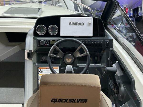 QUICKSILVER 675 CRUISER + MERCURY F150XL in weiß – Bild 4