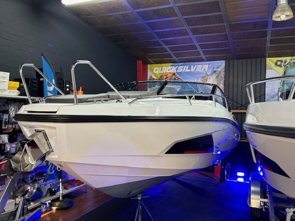 Nordkapp Noblesse 720 + Mercury V250XL V8 Verado