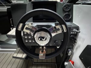 Nordkapp Noblesse 720 + Mercury V250XL V8 Verado