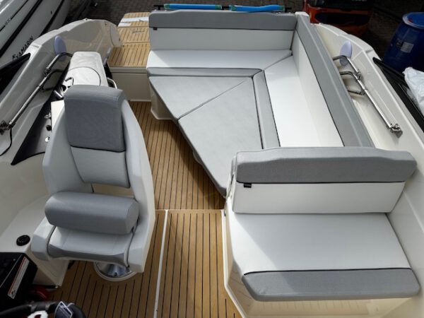 Sondermodell Deluxe-Line: Quicksilver 805 Cruiser + Mercury V300XL Verado V8 "Cold Fusion" – Bild 7