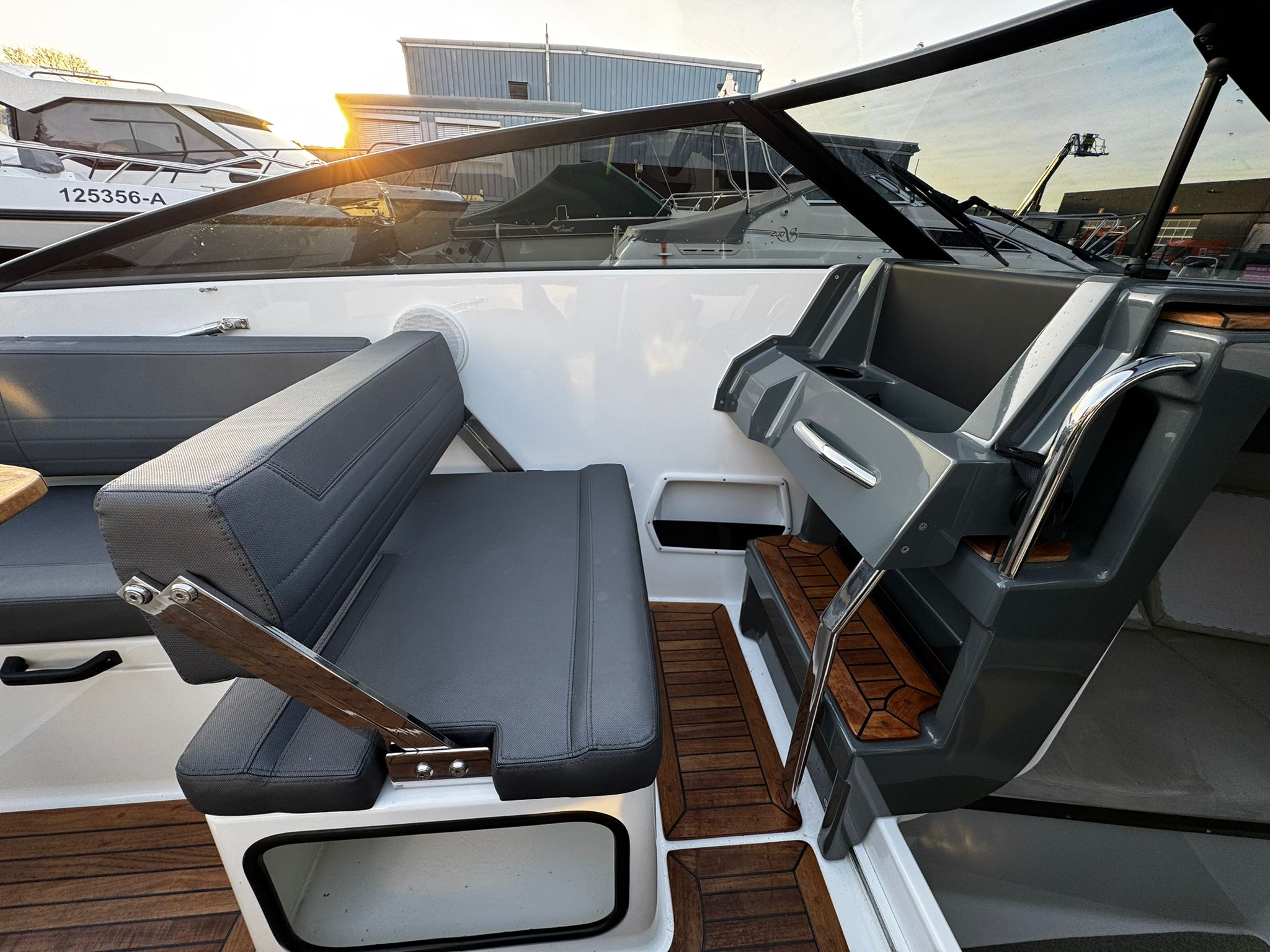 Gebrauchtboot, Yamarin DC63 + Yamaha F150XB + Trailer – Bild 6