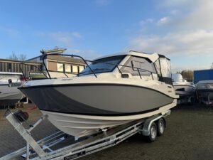 Quicksilver 705 Weekend + Mercury F200XL V6