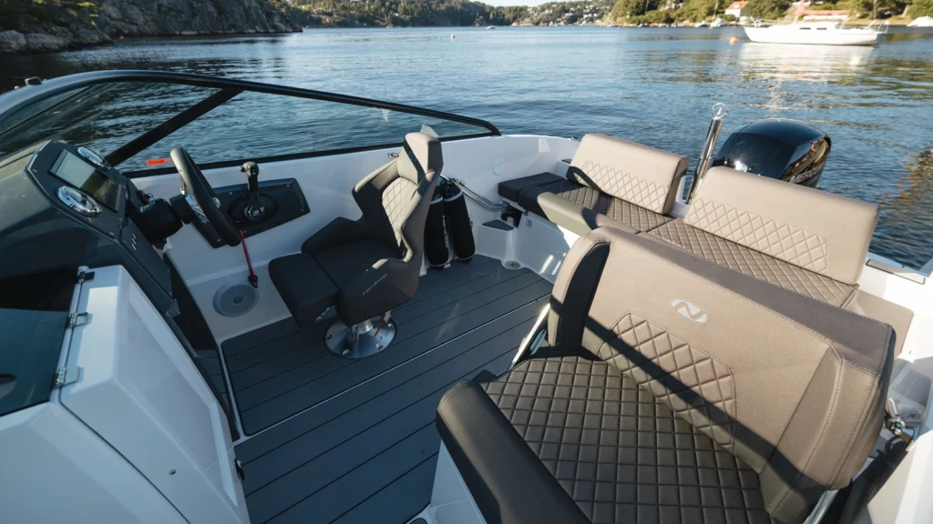 nordkapp-avant-605-bowrider-32.jpg.webp