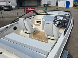 Quicksilver 605 Cruiser Deluxe